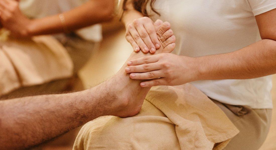Foot and sole massage treatment in Los Angeles