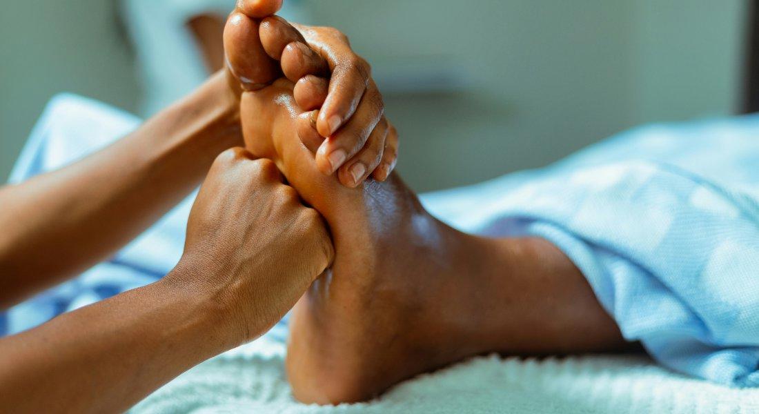 Foot care with massage oil at Luxe Luminary Spa